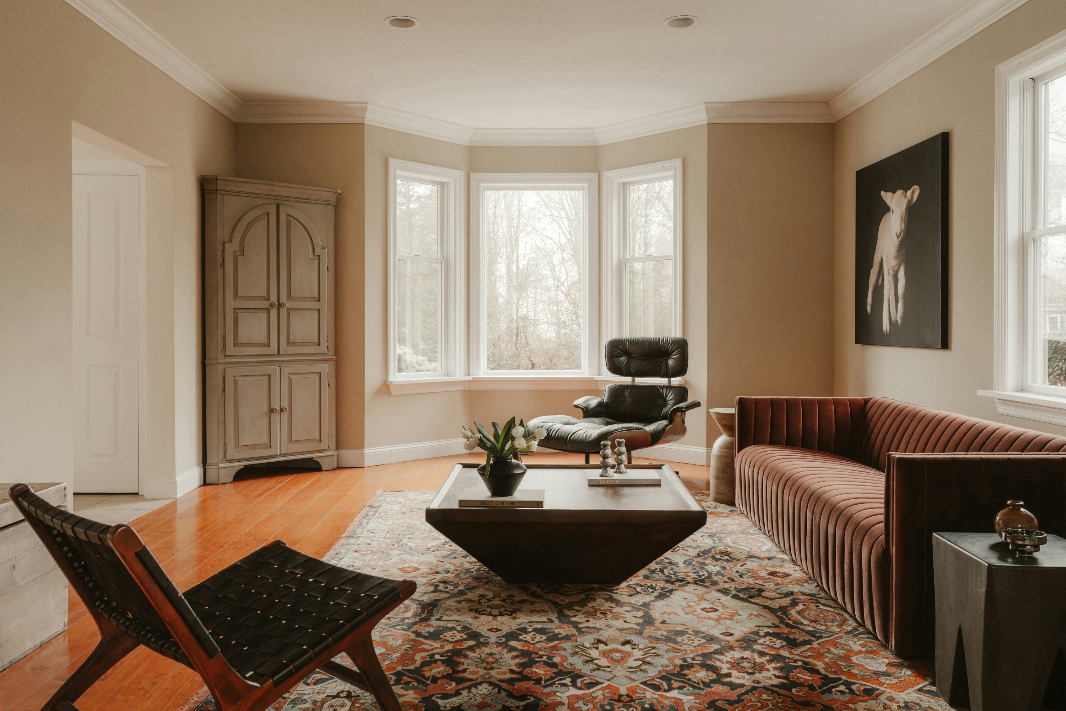 The Loneliness Nobody Talks About in Therapy (And Why It's a Clinical Crisis)